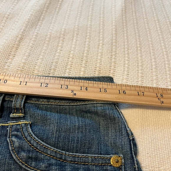 #3314. Blue Identity Women's Wide Leg Jeans w/Turquoise & Stud Details. Size 8P - Picture 8 of 9